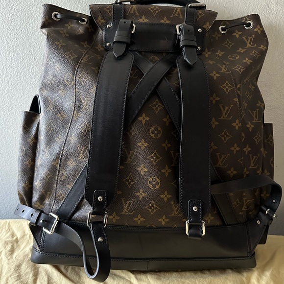 Louis Vuitton Rare Authentic Christoper Monogram Backpack Runway 2004 - Picture 2 of 13